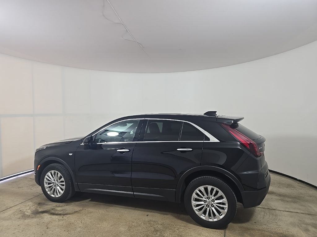 2024 Cadillac XT4 Luxury photo 4