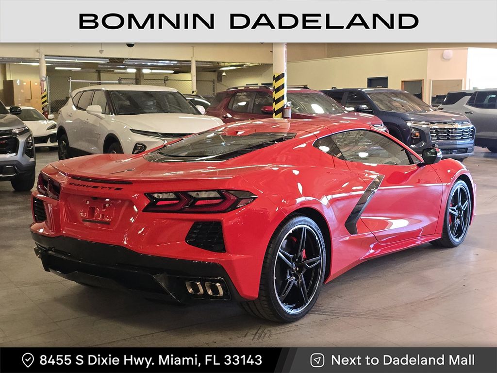 2024 Chevrolet Corvette Stingray 2LT photo 4