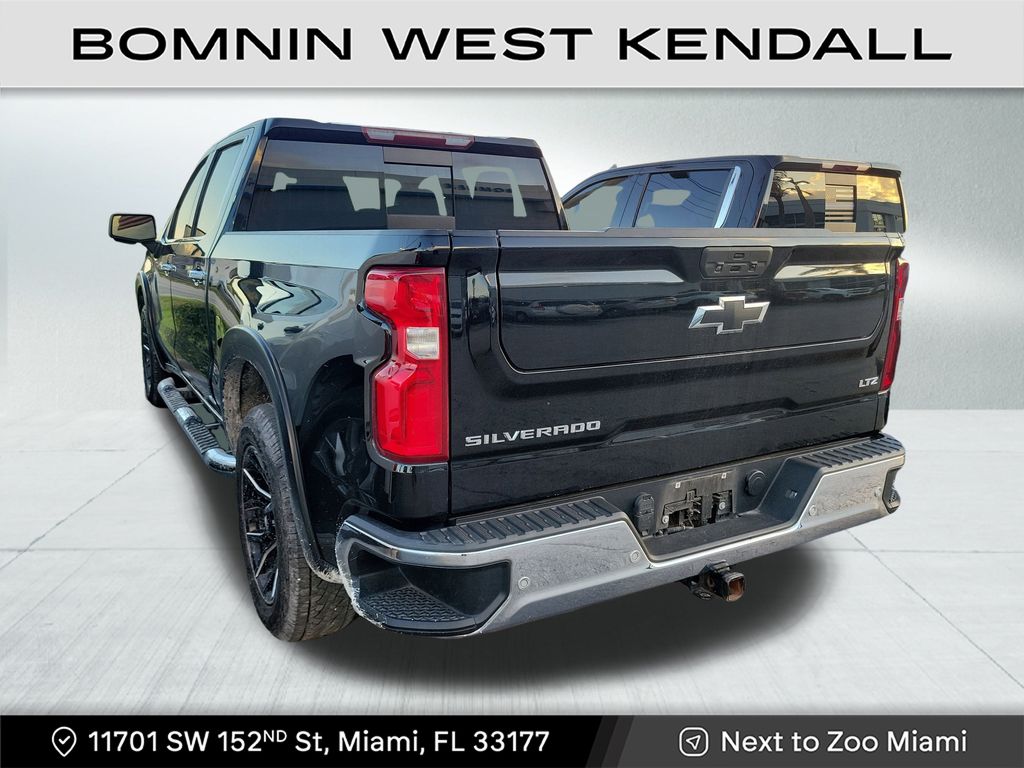 2021 Chevrolet Silverado 1500 LTZ photo 3