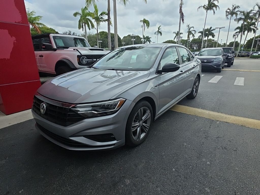 Used 2021 Volkswagen Jetta R-Line Sedan
