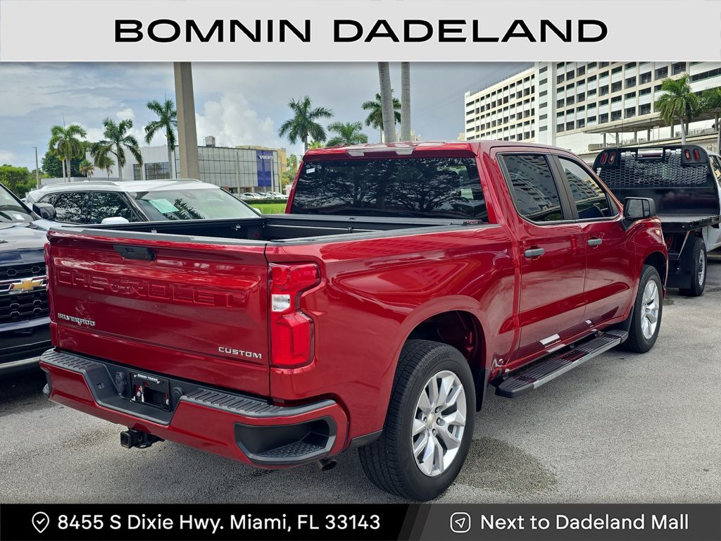 2022 Chevrolet Silverado 1500 Custom photo 4