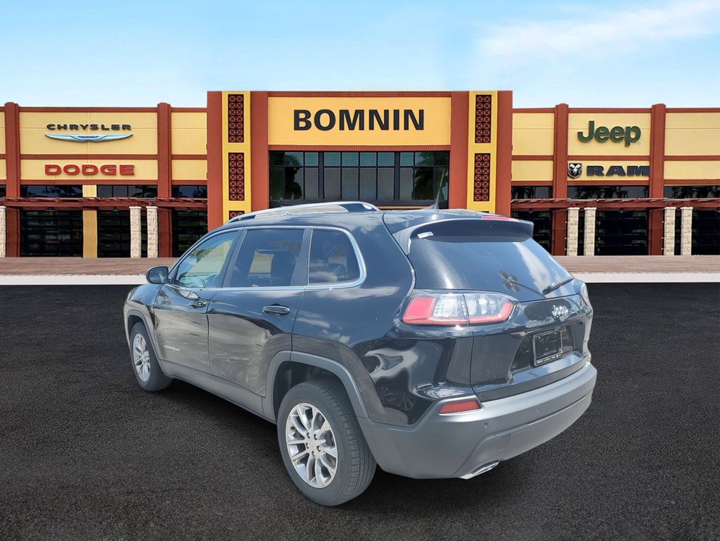 2021 Jeep Cherokee Latitude Lux photo 2