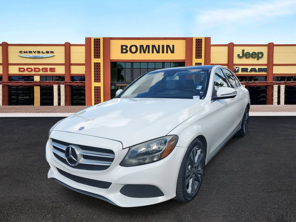 2016 Mercedes Benz C 300 Sedan photo 3