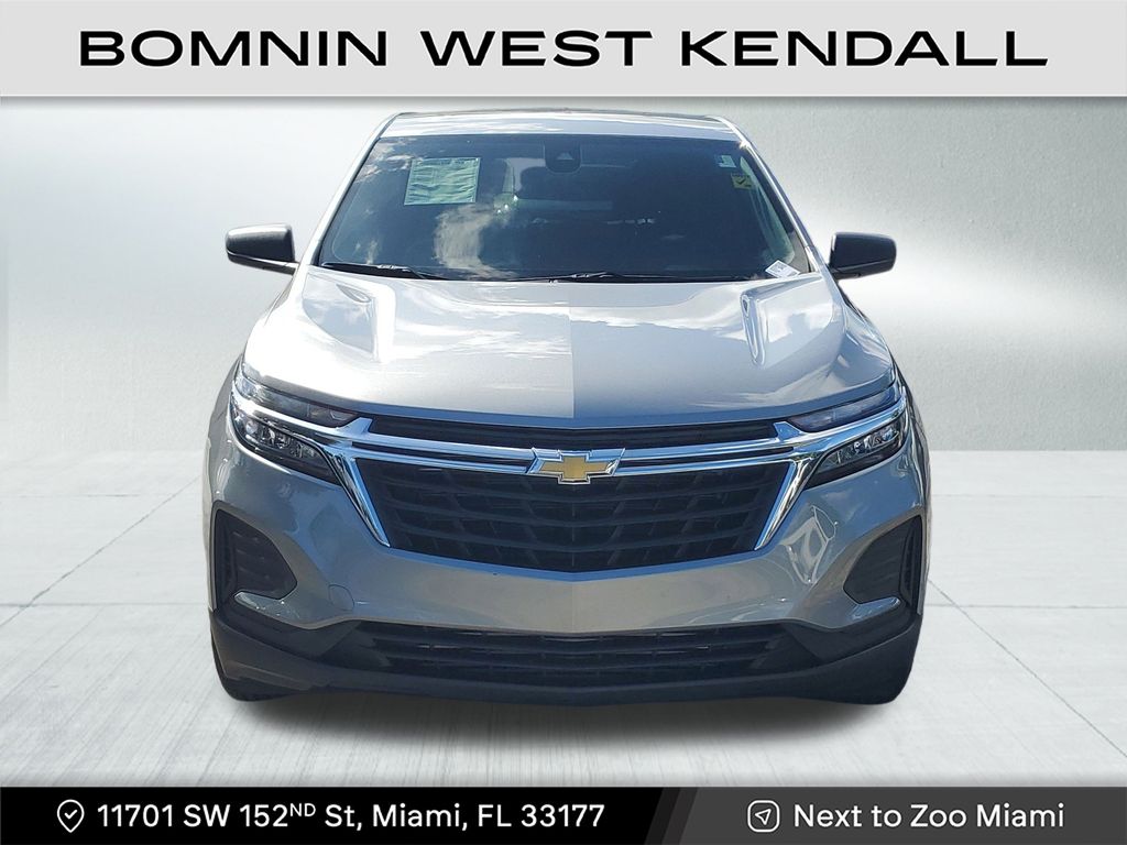 2023 Chevrolet Equinox LS photo 2