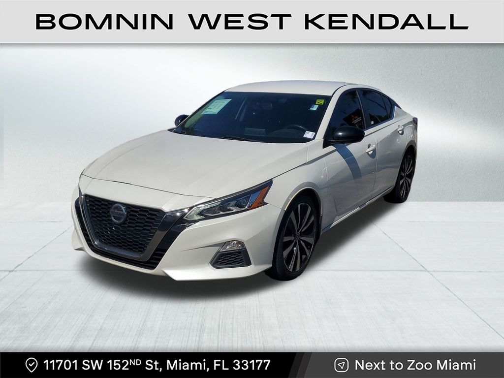2019 Nissan Altima 2.5 SR photo 3