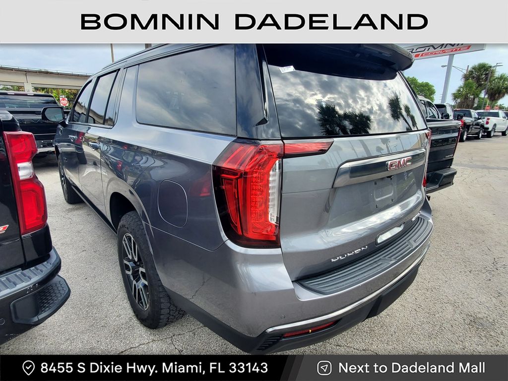 2021 Gmc Yukon XL AT4 photo 3