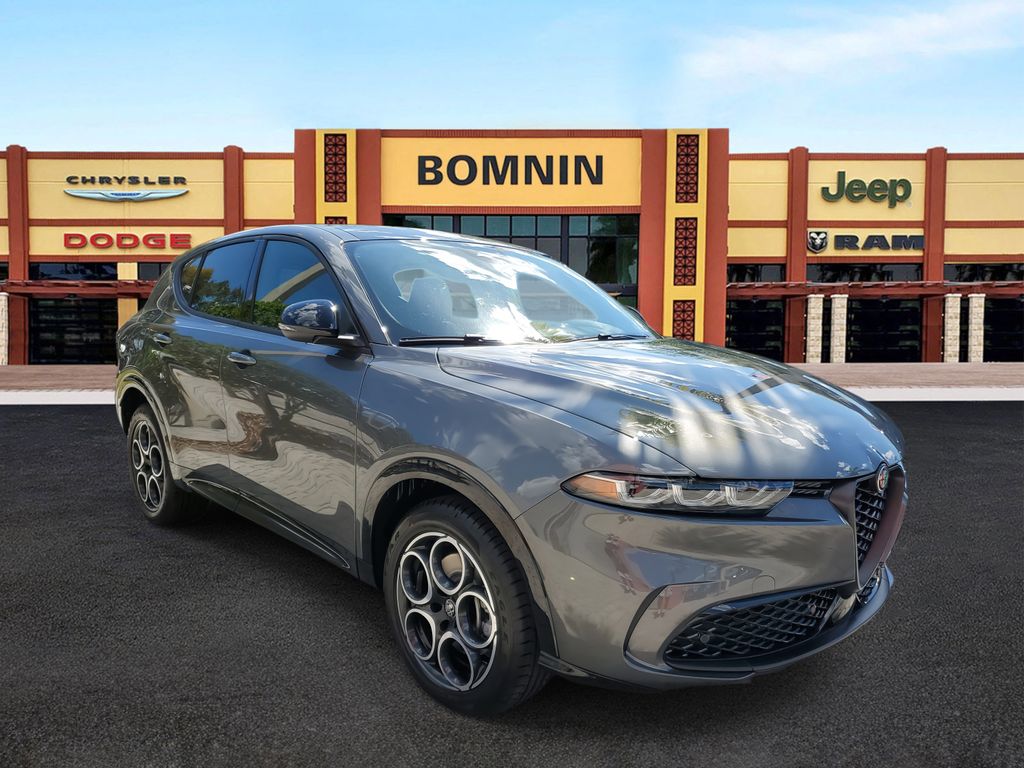 2025 Alfa Romeo Tonale BASE SPRINT photo 2