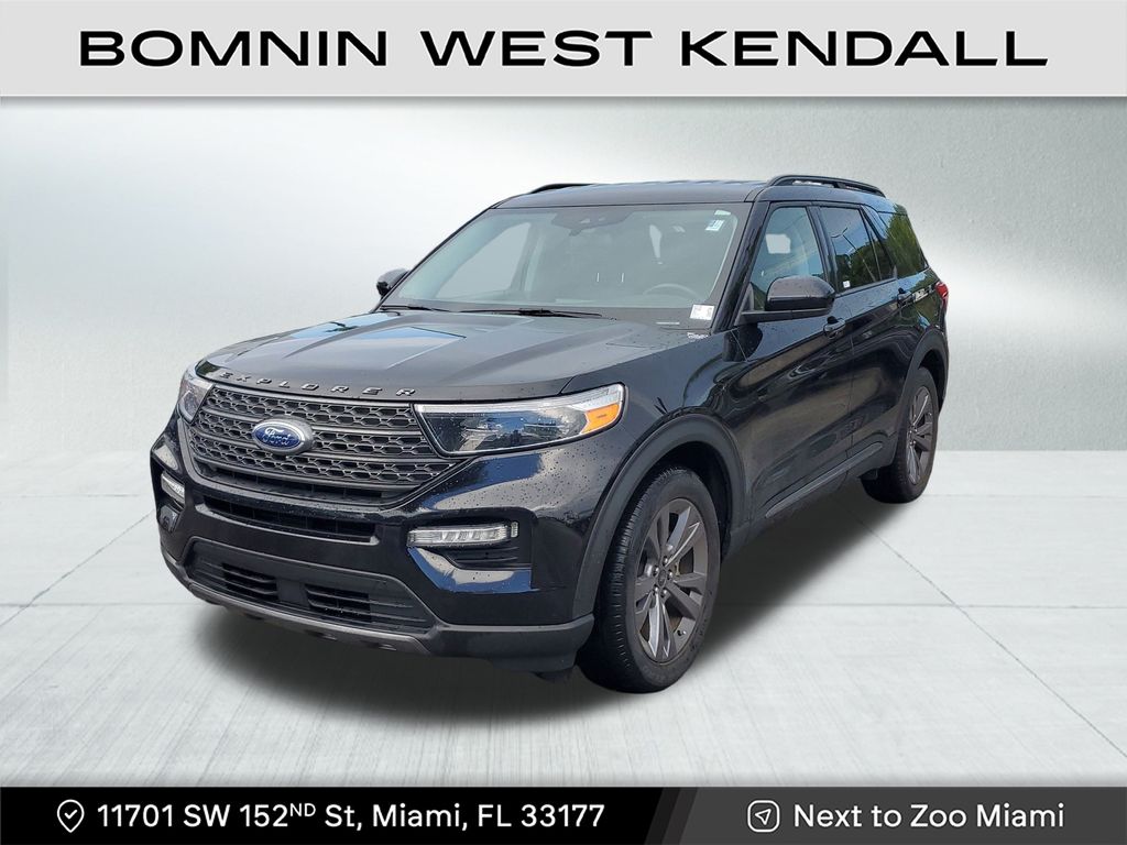2022 Ford Explorer XLT photo 3