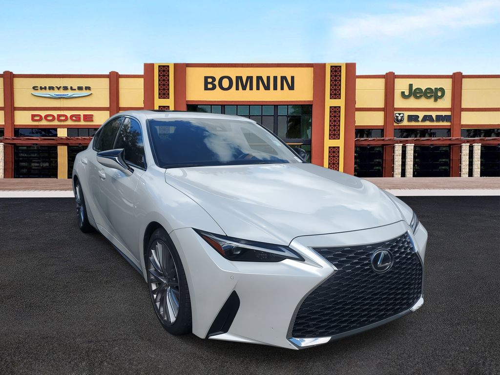 2023 Lexus IS 300 photo 2