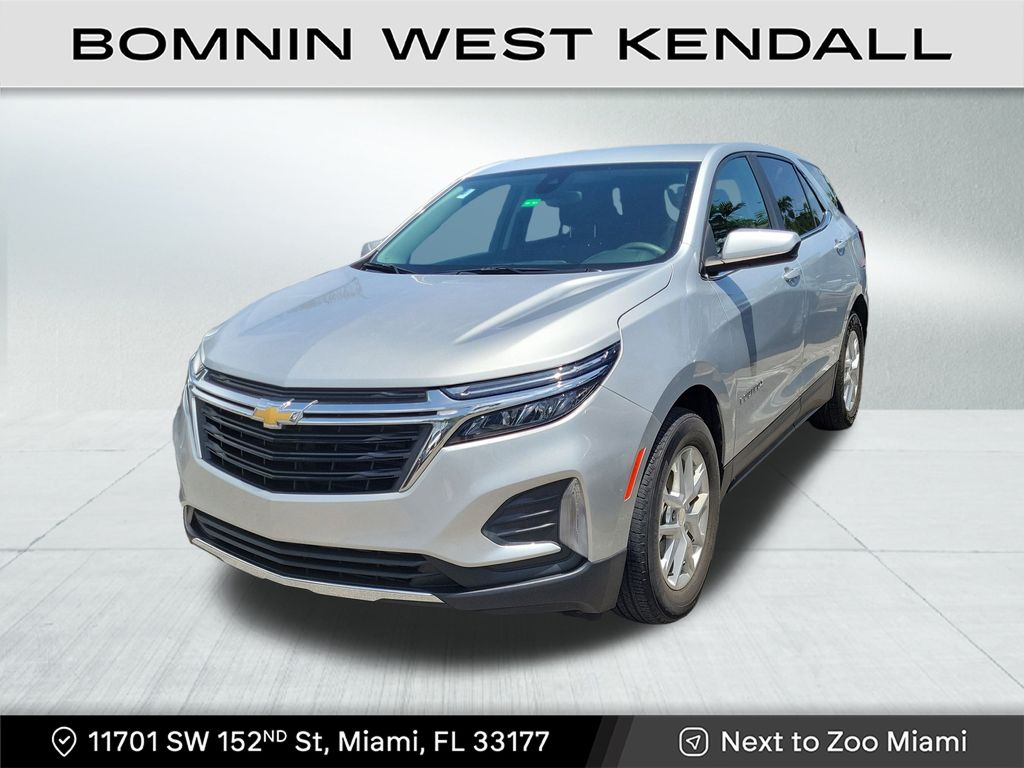 2022 Chevrolet Equinox LT photo 2