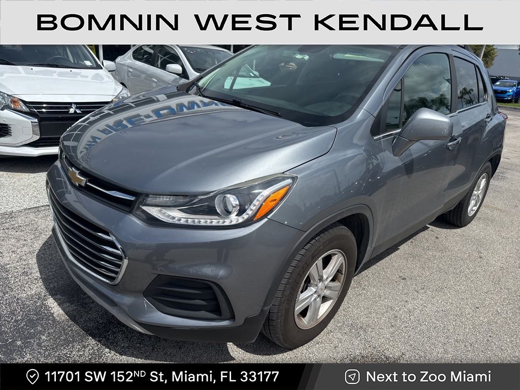 2019 Chevrolet Trax LT photo 2