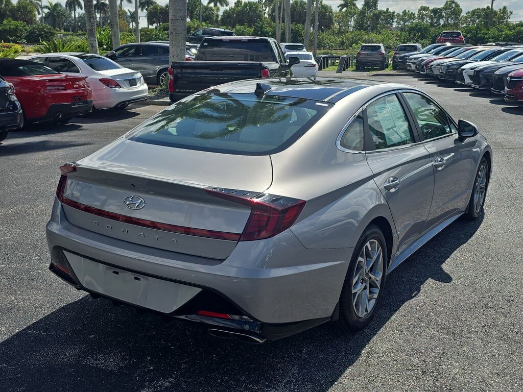 Used 2023 Hyundai Sonata SEL Sedan