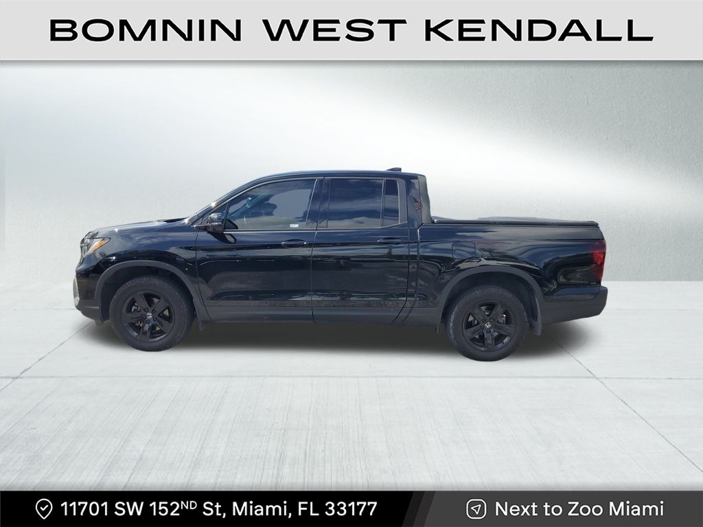 2023 Honda Ridgeline Black Edition photo 4