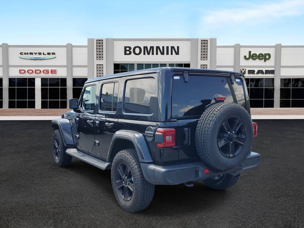 Used 2021 Jeep Wrangler Unlimited Sahara Altitude SUV