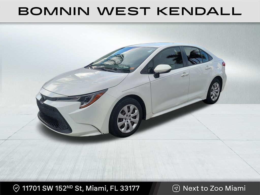 2021 Toyota Corolla LE photo 2