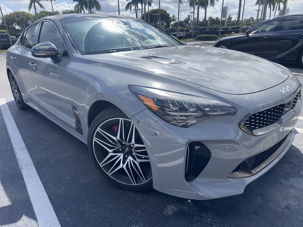 2022 Kia Stinger GT1 photo 2