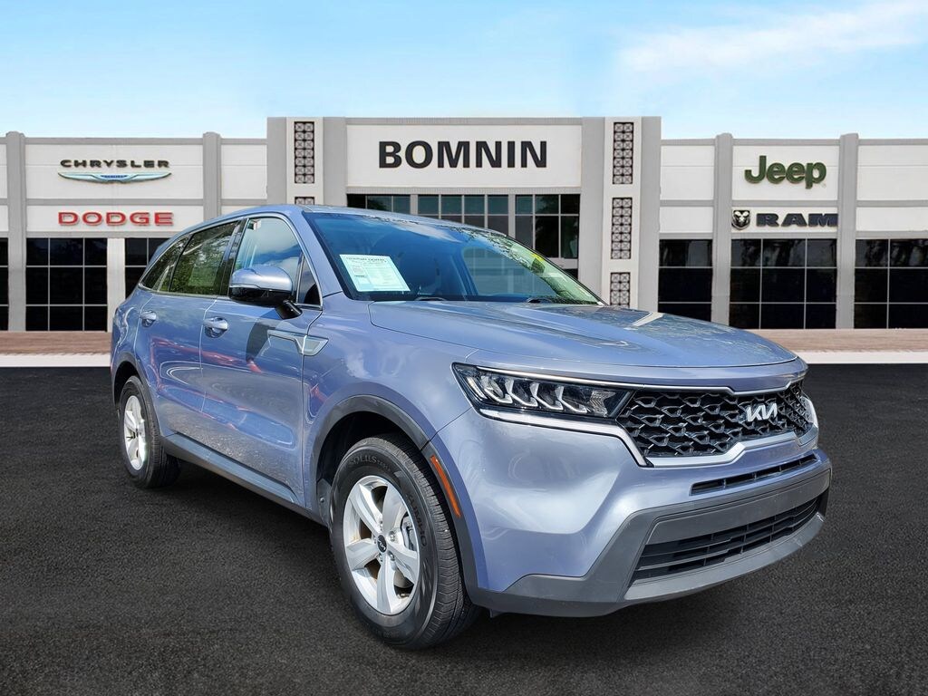 Used 2022 Kia Sorento LX SUV