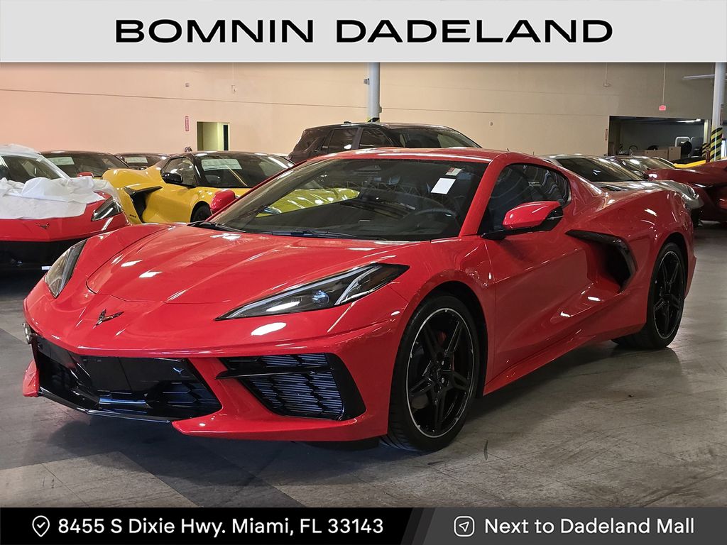 2024 Chevrolet Corvette Stingray 2LT photo 2