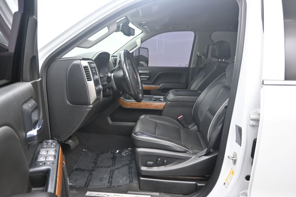 2019 Chevrolet Silverado 3500HD High Country - Photo 12