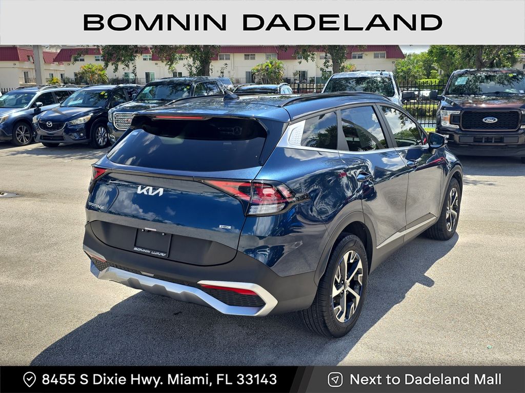2024 Kia Sportage Hybrid EX photo 4