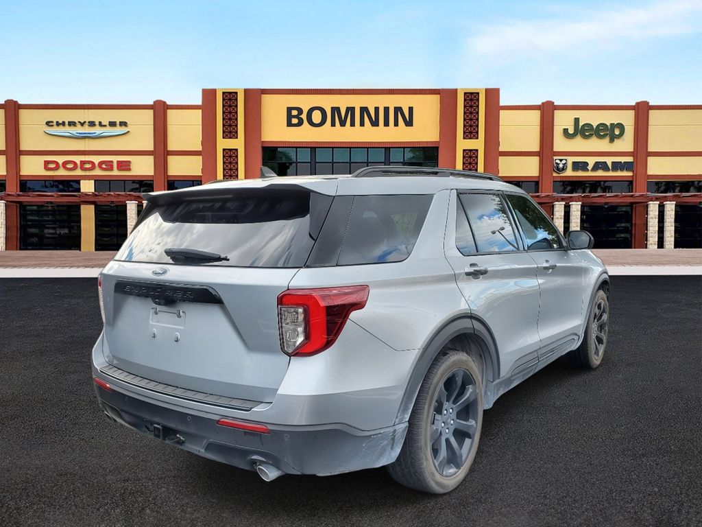 2023 Ford Explorer ST-Line photo 3