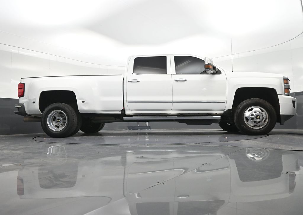2019 Chevrolet Silverado 3500HD High Country - Photo 30