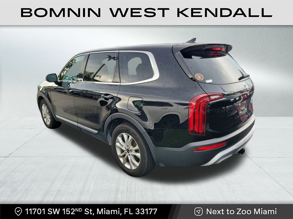 2020 Kia Telluride LX photo 2