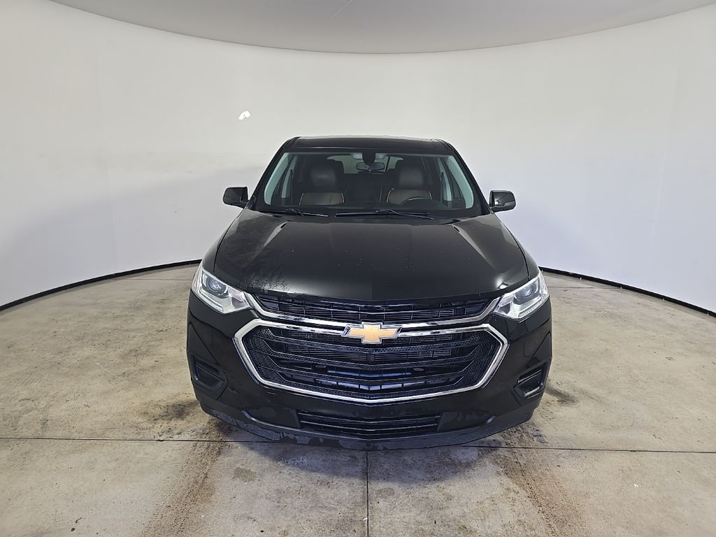 2021 Chevrolet Traverse LS photo 2