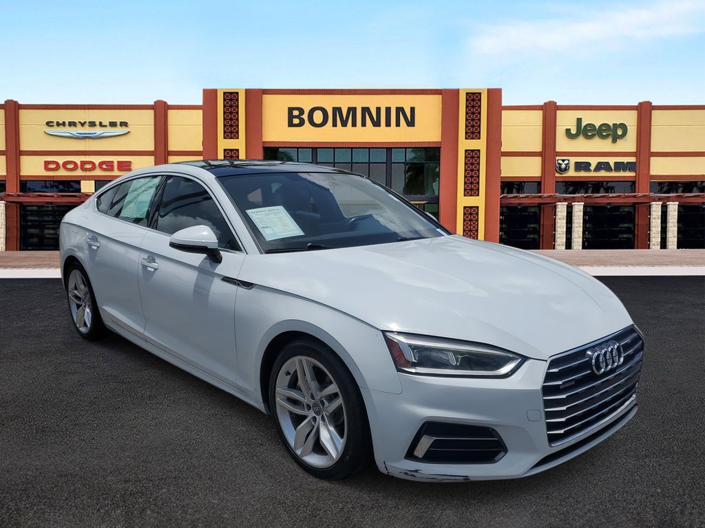 2019 Audi A5 Premium Quattro photo 2
