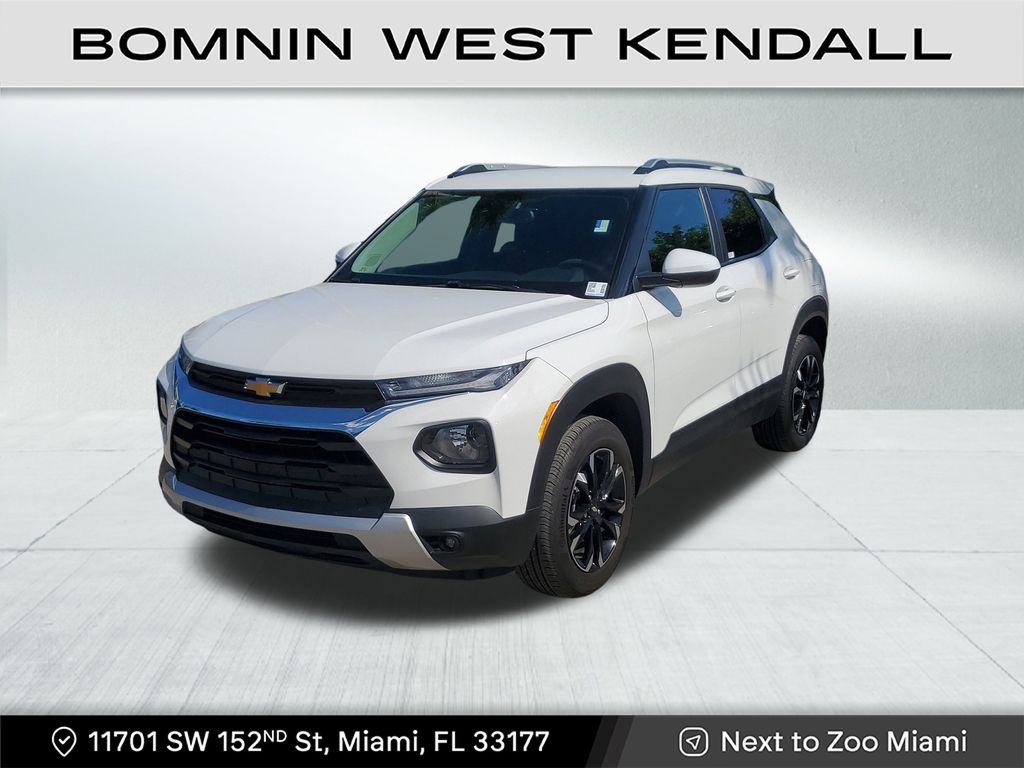 2023 Chevrolet Trailblazer LT photo 2
