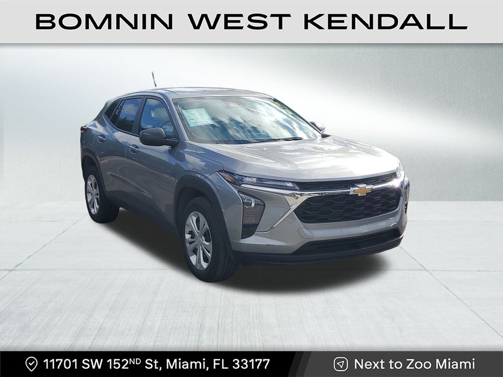 Used 2025 Chevrolet Trax LS SUV