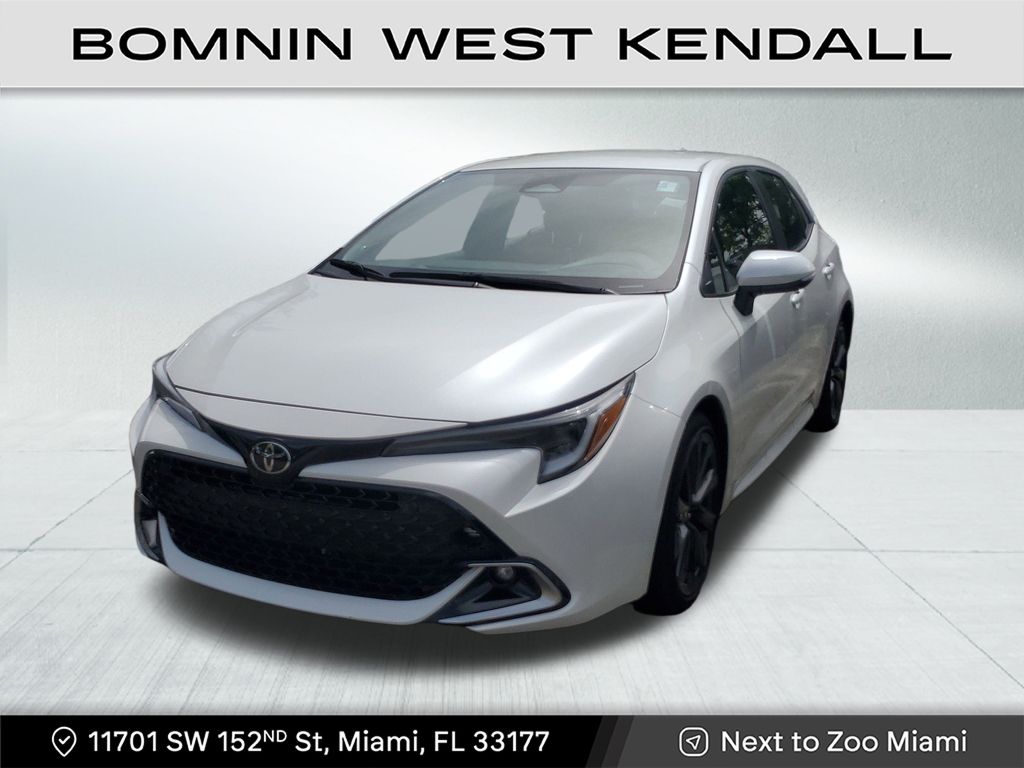 2023 Toyota Corolla XSE photo 3