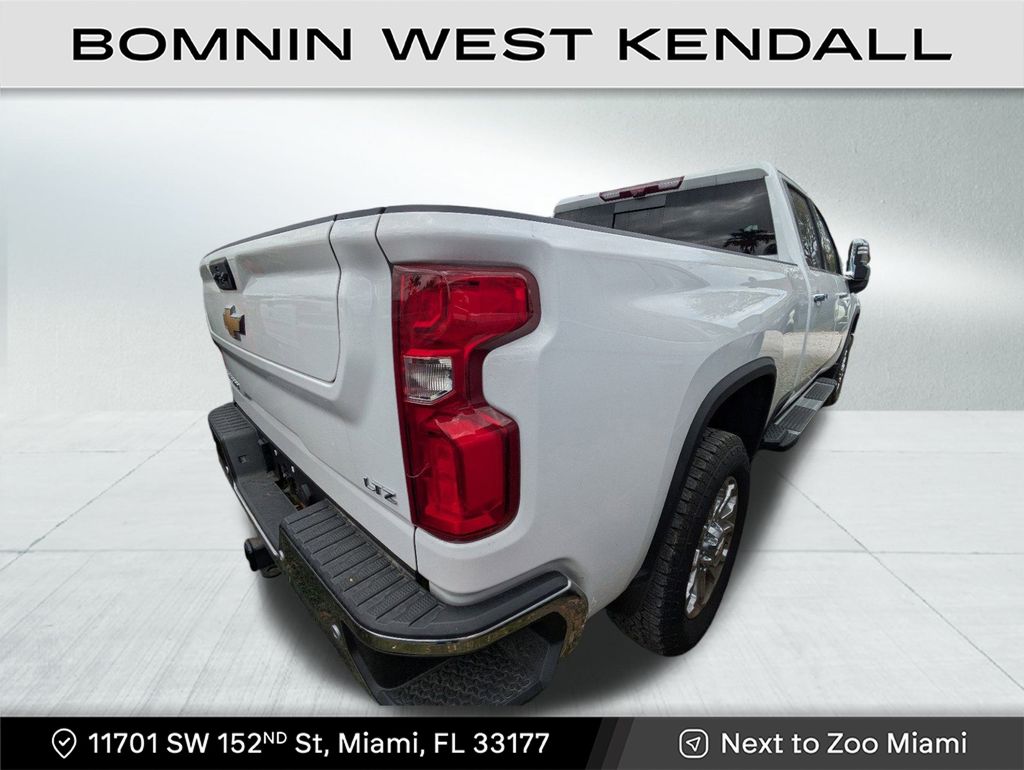 2024 Chevrolet Silverado 2500HD LTZ photo 4
