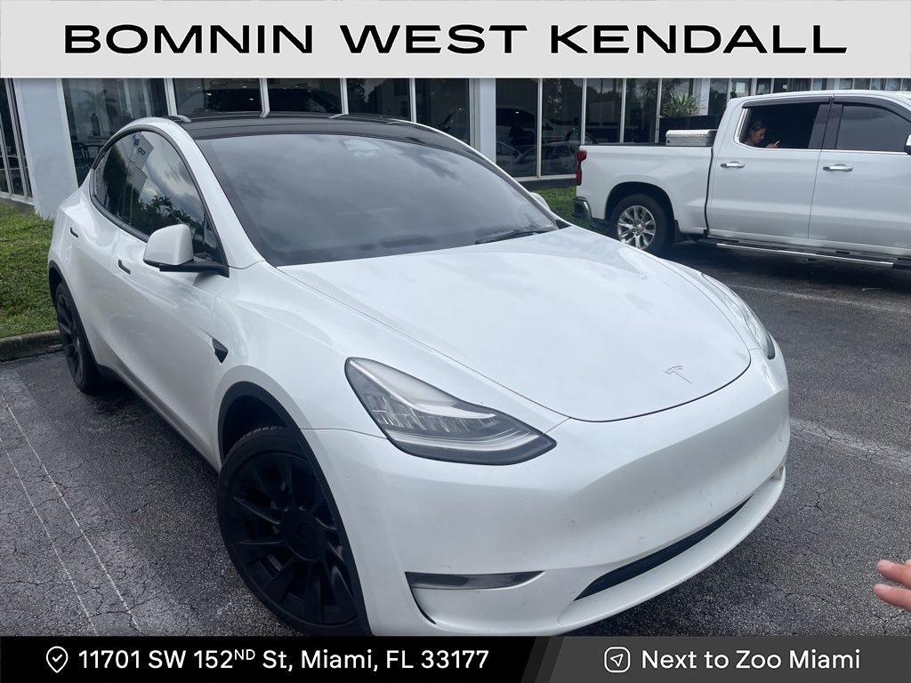 2023 Tesla Model Y Long Range photo 2