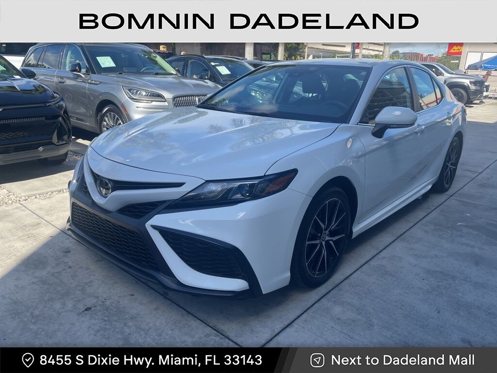 Used 2024 Toyota Camry SE Sedan