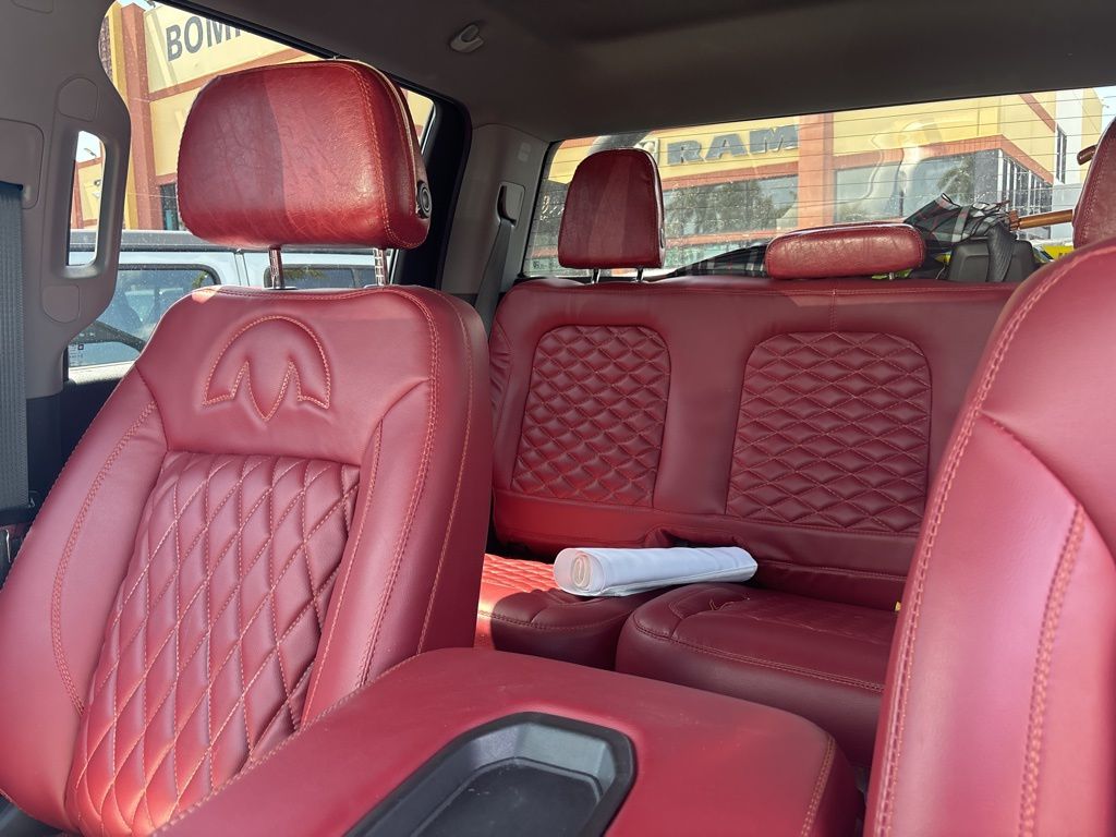 2021 Chevrolet Silverado 2500HD Custom photo 3