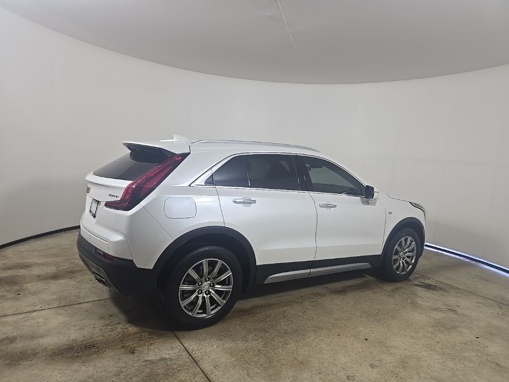 2022 Cadillac XT4 Premium Luxury photo 4
