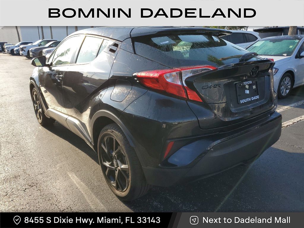 2022 Toyota C-HR Nightshade Edition photo 3