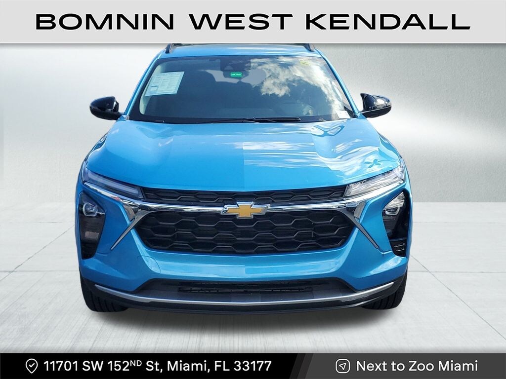 Used 2025 Chevrolet Trax LT SUV