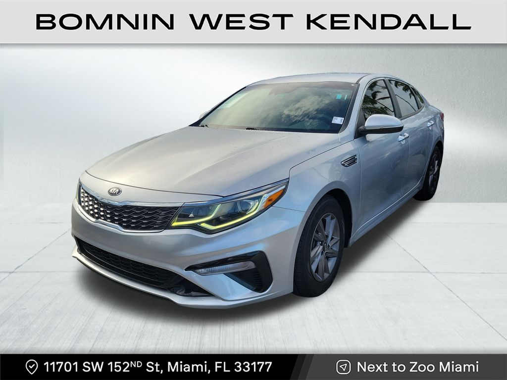 2020 Kia Optima LX photo 2