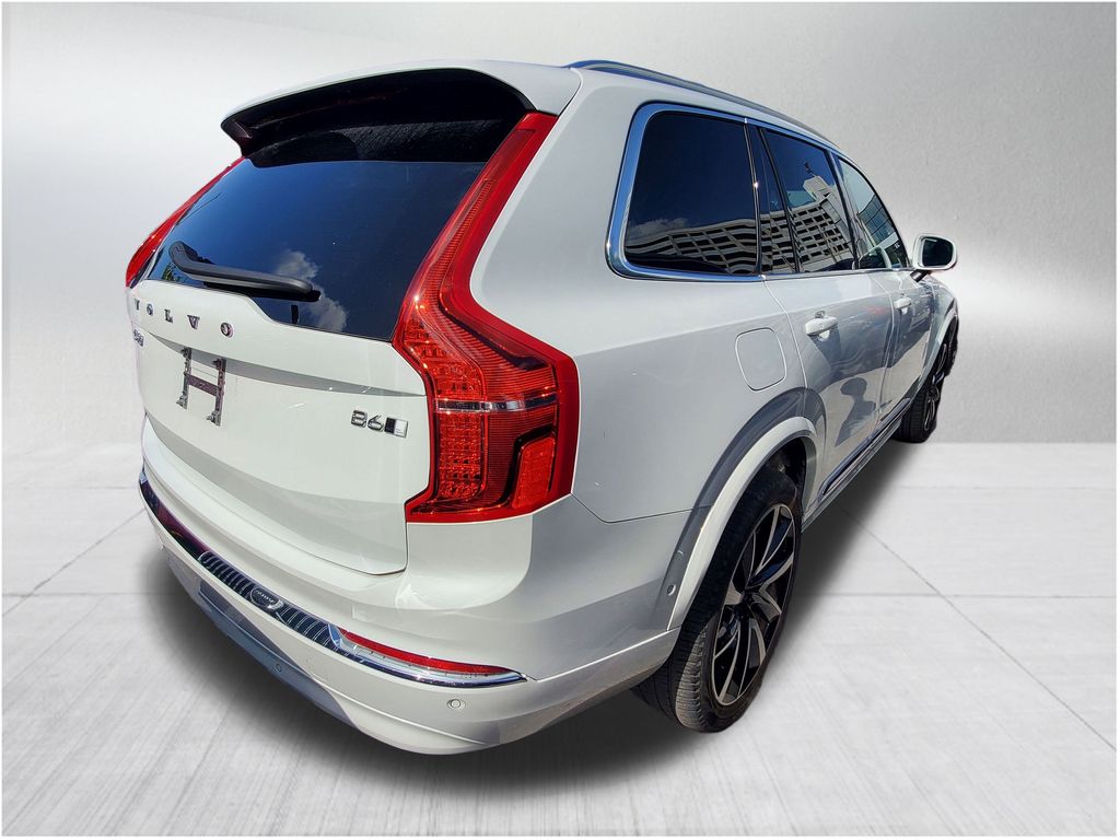 2023 Volvo XC90 AWD Plus photo 4