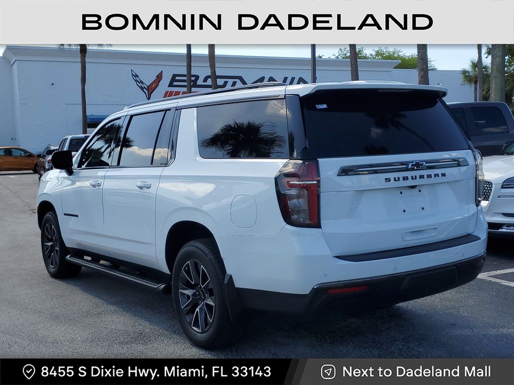 2021 Chevrolet Suburban Z71 photo 3