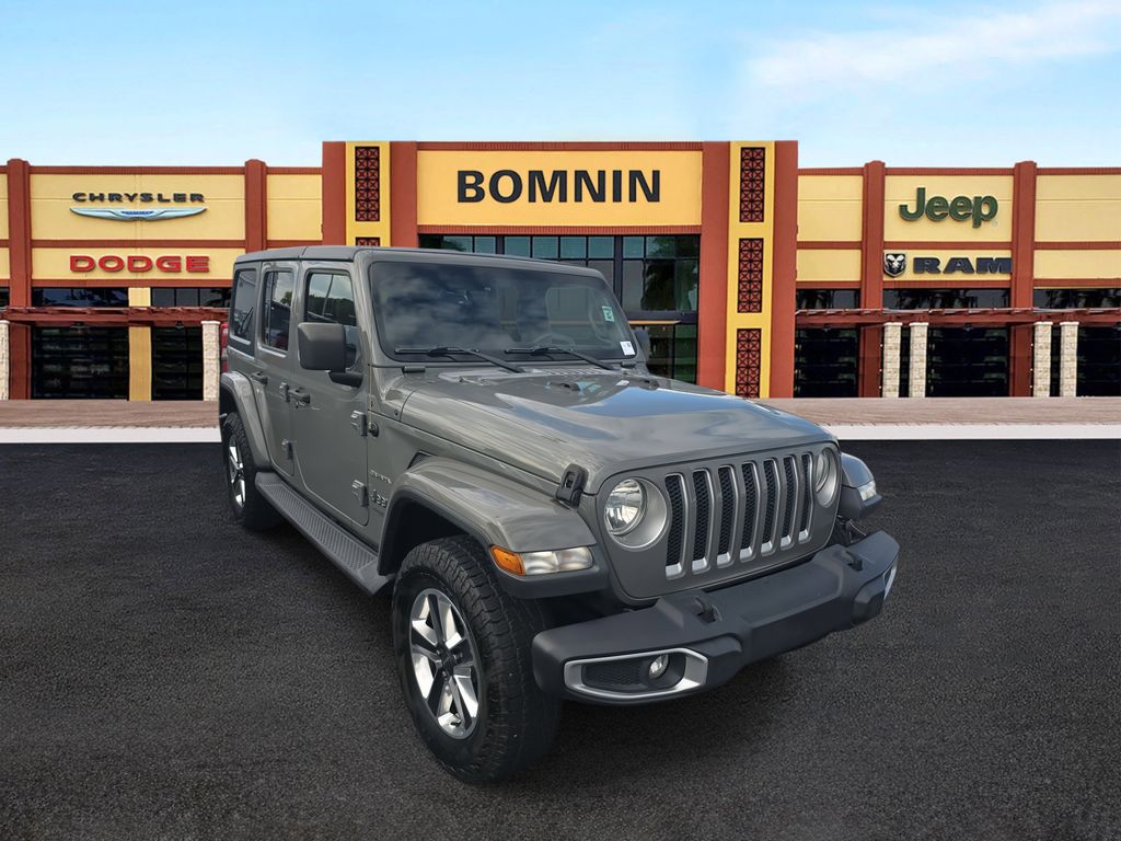 2018 Jeep Wrangler Unlimited Sahara photo 2