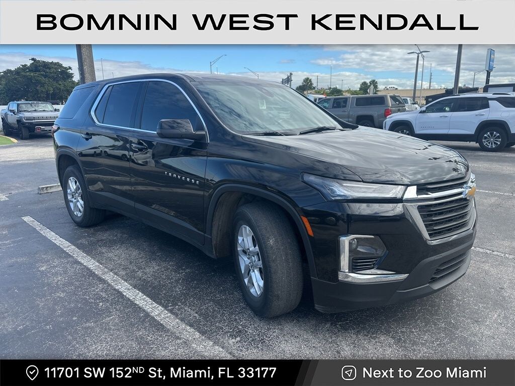 Used 2023 Chevrolet Traverse LS SUV