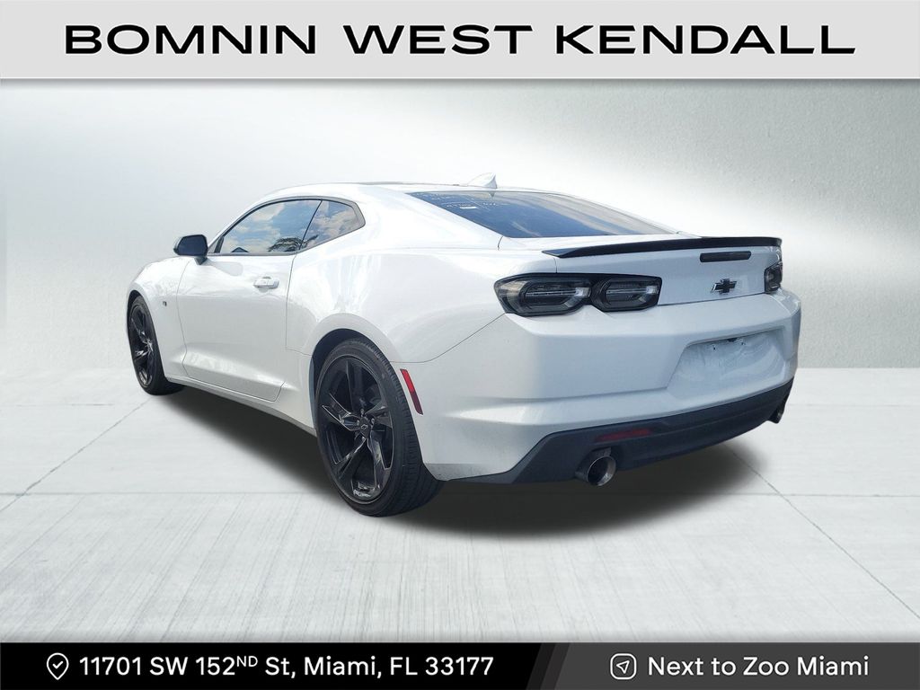2023 Chevrolet Camaro 2LT photo 3