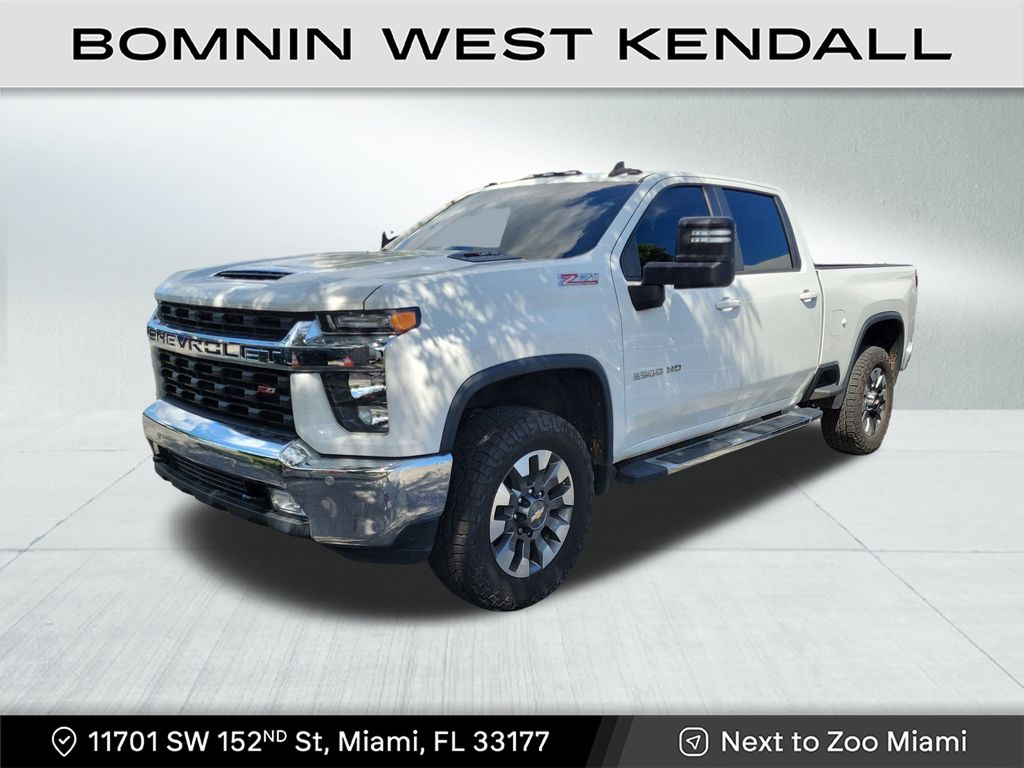 2021 Chevrolet Silverado 2500HD LT photo 2