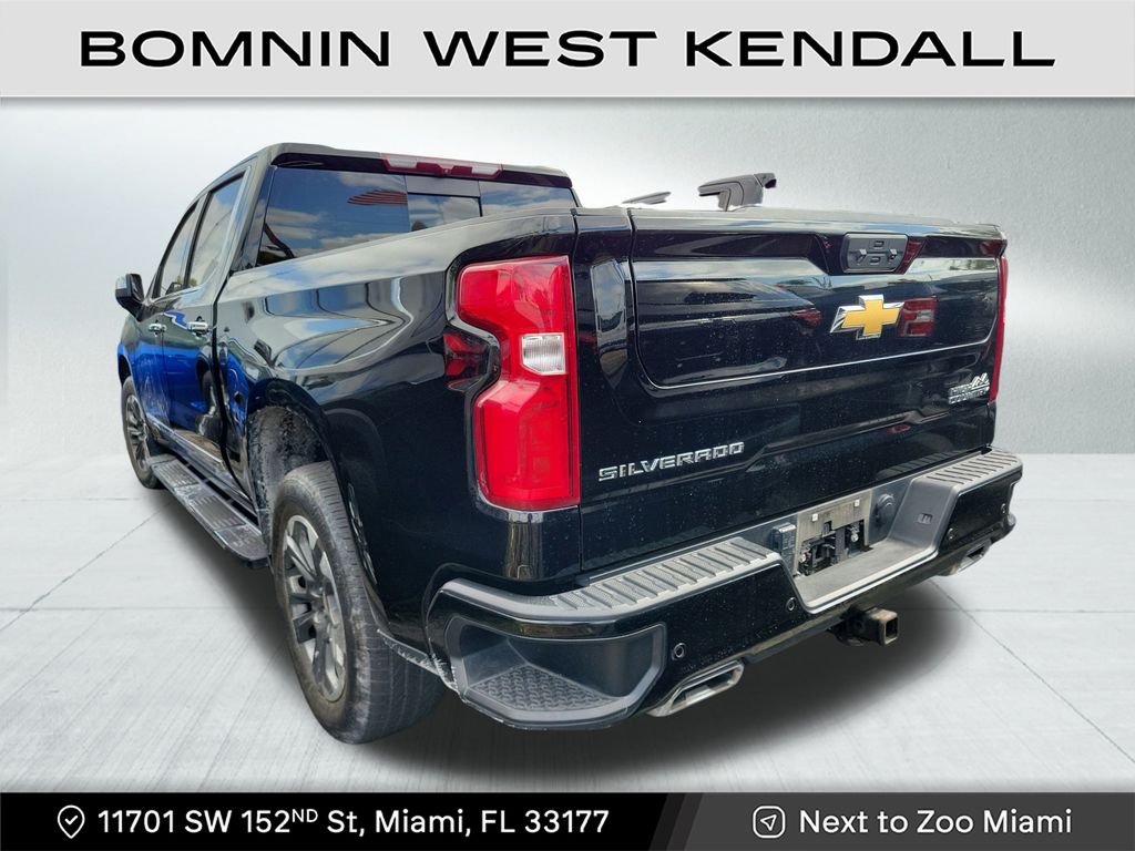 2023 Chevrolet Silverado 1500 High Country photo 3