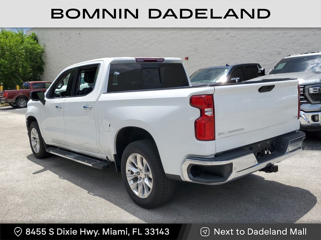 2022 Chevrolet Silverado 1500 LTZ photo 3