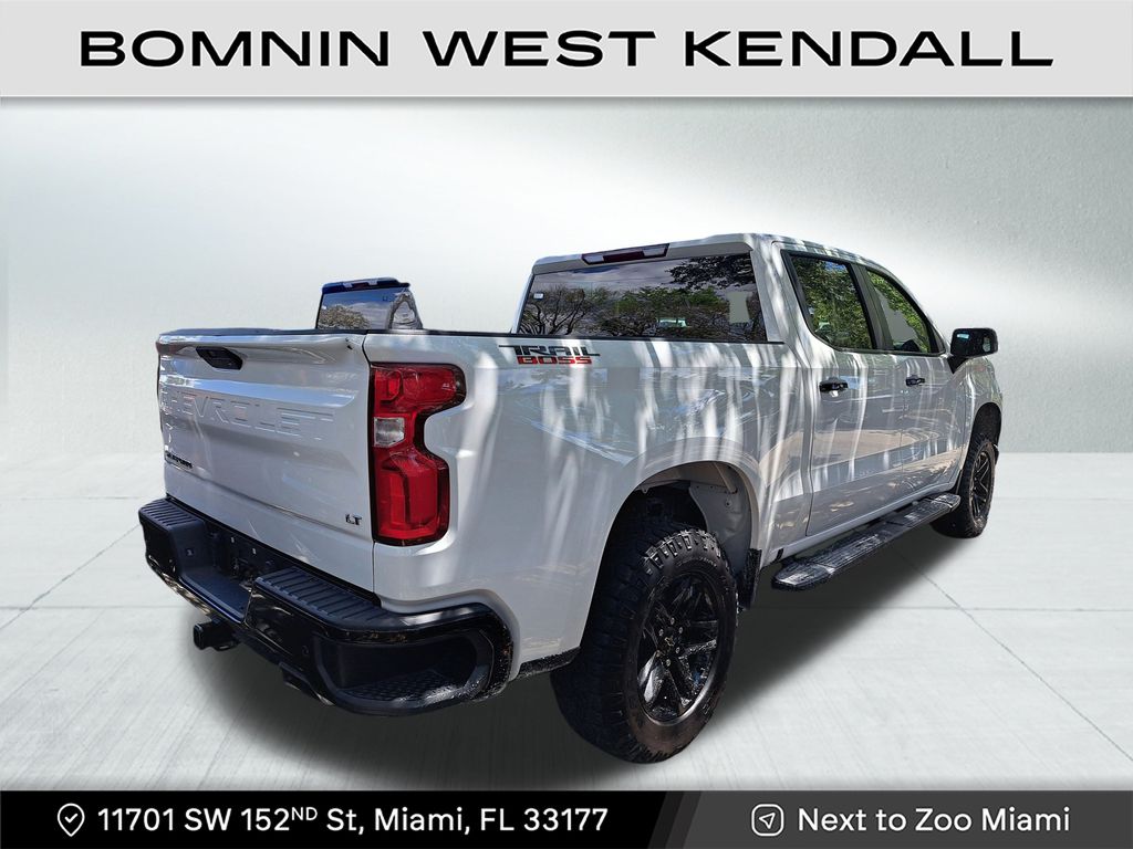 2022 Chevrolet Silverado Trail Boss LT photo 3