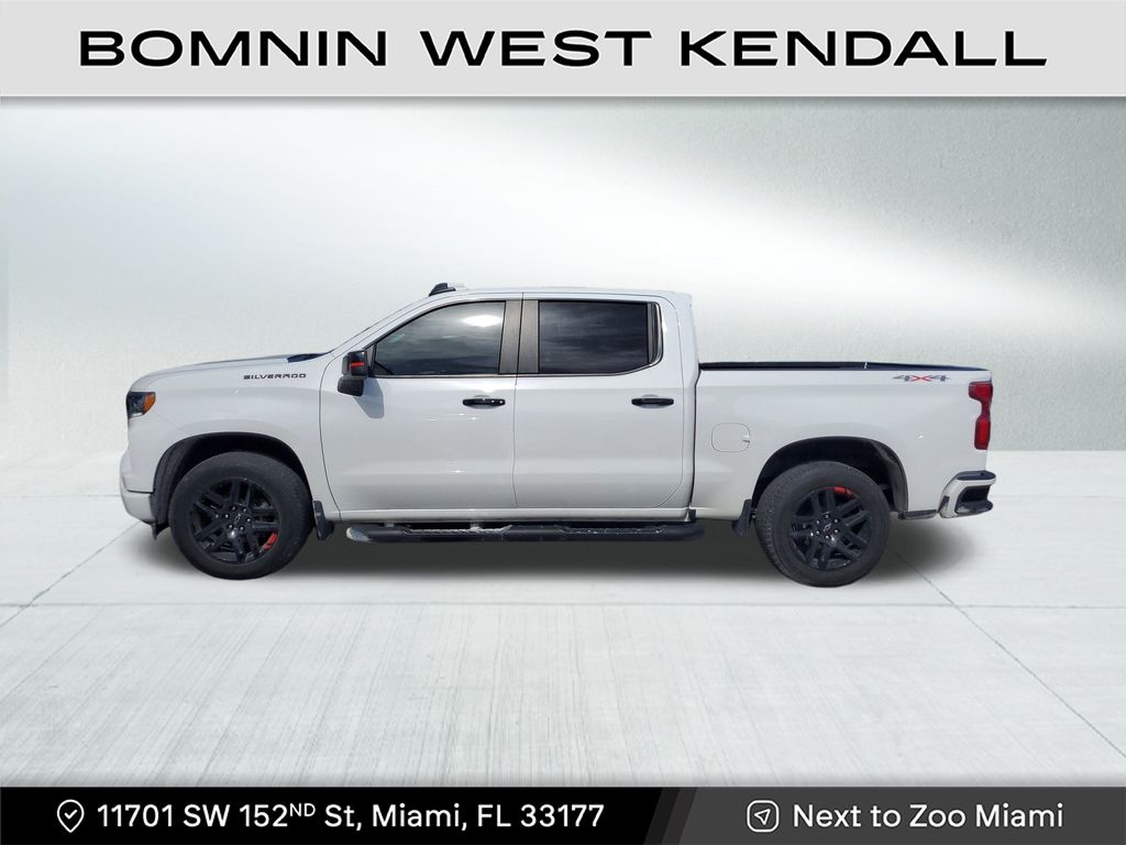 2024 Chevrolet Silverado 1500 RST photo 4